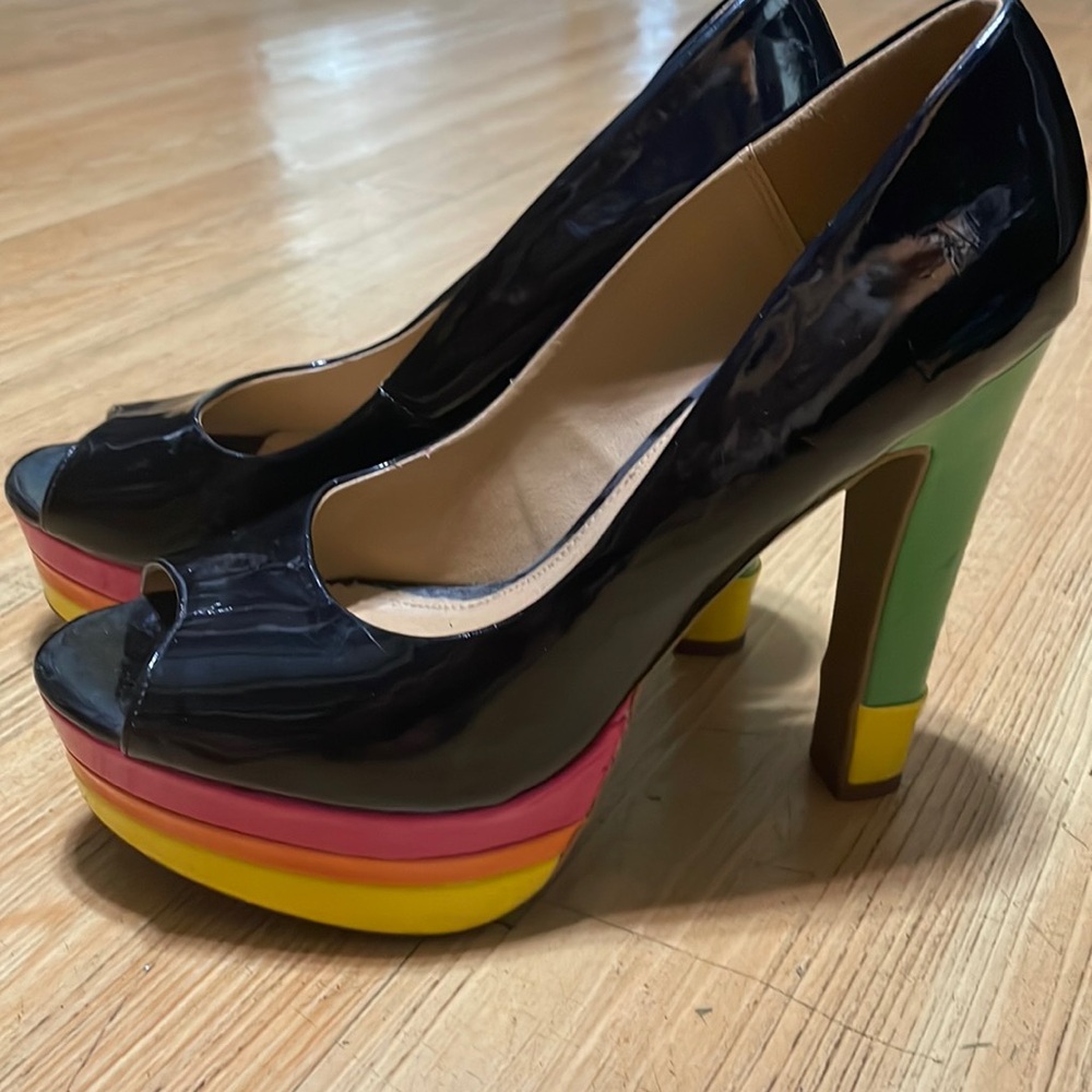 Unlisted by Kenneth Cole size 7.5 Open toe heels